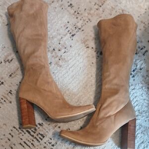 Candies Vintage 1990s Camel Color Heeled Knee High Zipper Boots Size 9